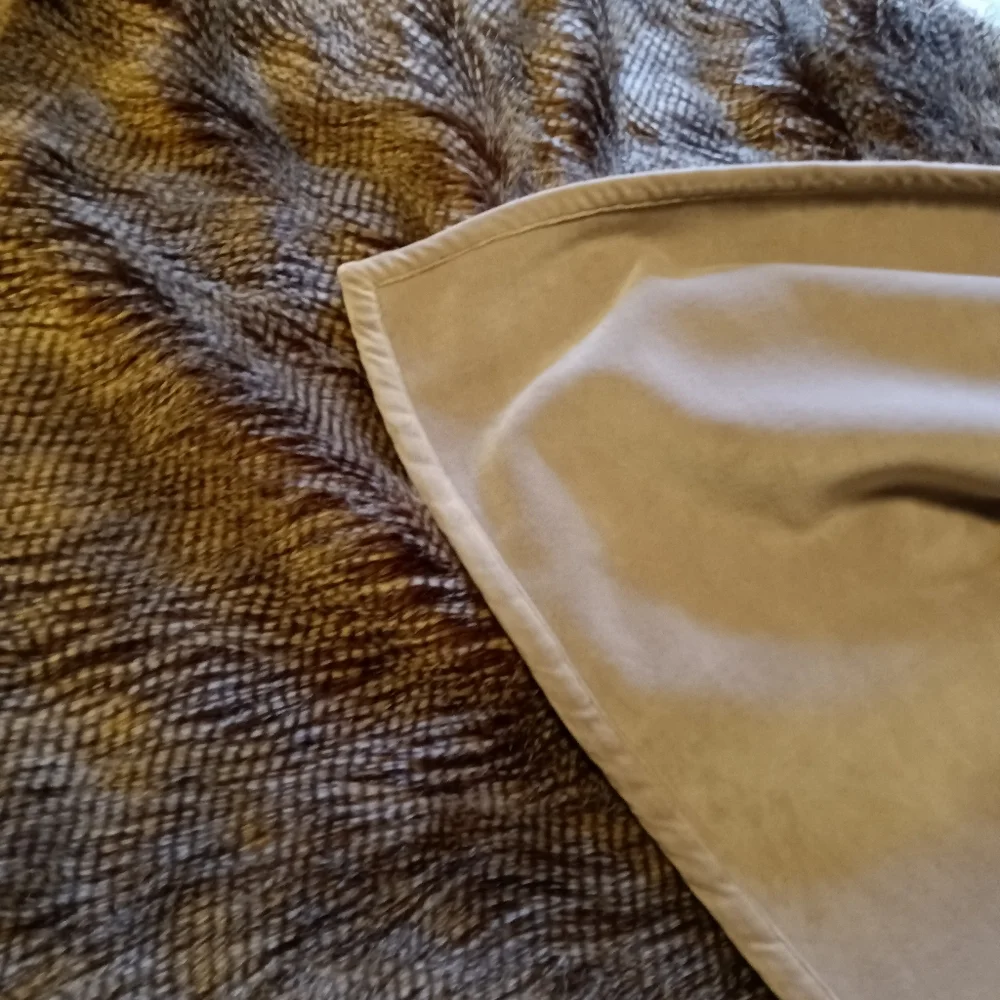 Williams-Sonoma Home Brown Owl Faux Feather Throw Blanket